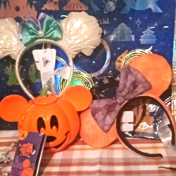Disney Accessories - Disney's Latest Halloween 2022' Bundle 👻